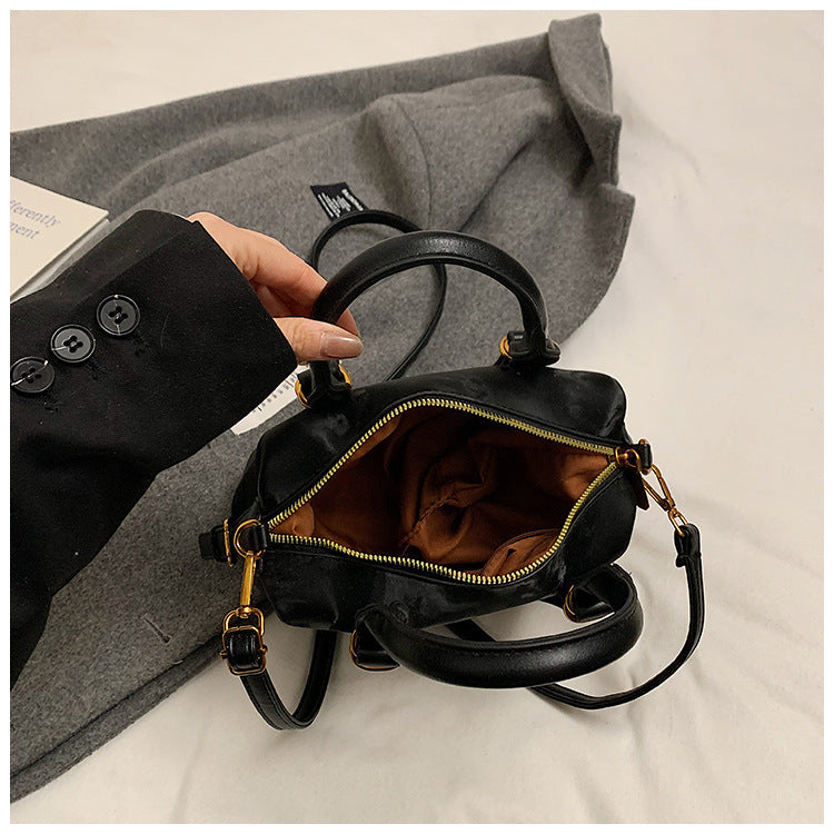 Simple One-Shoulder Crossbody Pillow Bag